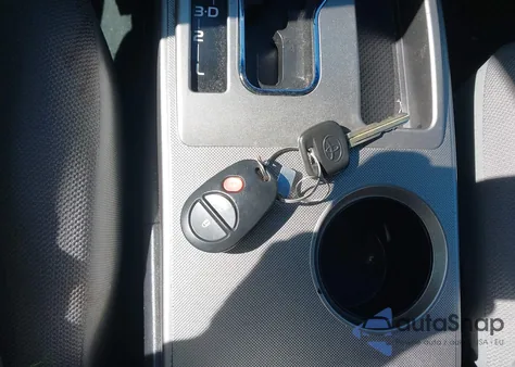 2015 Toyota Tacoma из США, поврежденный, VIN 5TFTX4CN9FX050774